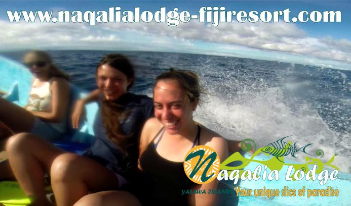 https://www.naqalialodge-fijiresort.com/wp-contenReview from our friends-Wayalailai island-Fiji-Yasawa group-Naqalia Lodge-